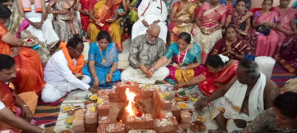 ವಾಣಿಜ್ಯ ಸಂಕೀರಣ ಹಾಗೂ ಶ್ರೀ ವಾಸವಿ ಹೋಮ ಸಂಪನ್ನ.